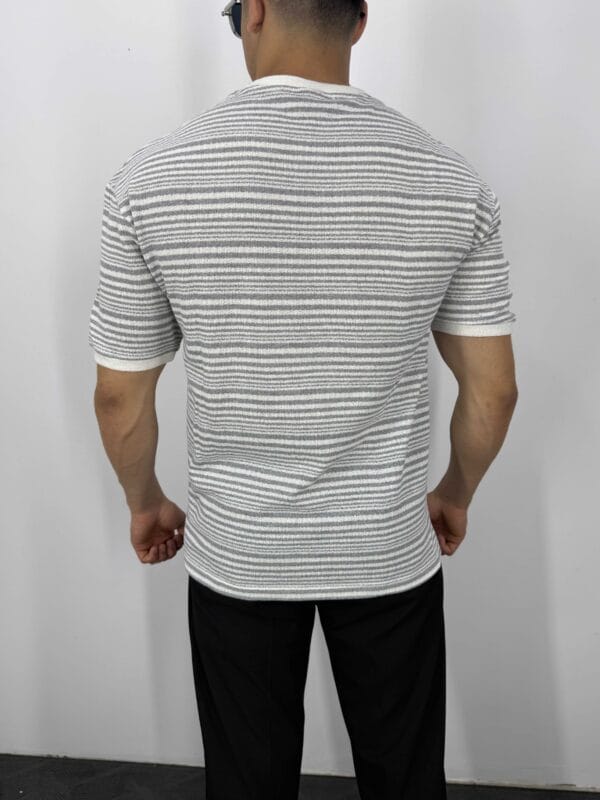 B011 Çizgi Desenli Jakarlı Tshirt-Gri - Görsel 3